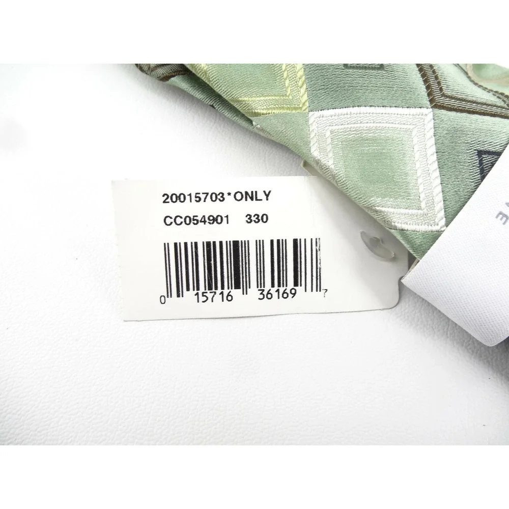 Concepts‎ by Claiborne Mens Tie Hand Made All Silk Green Geometric